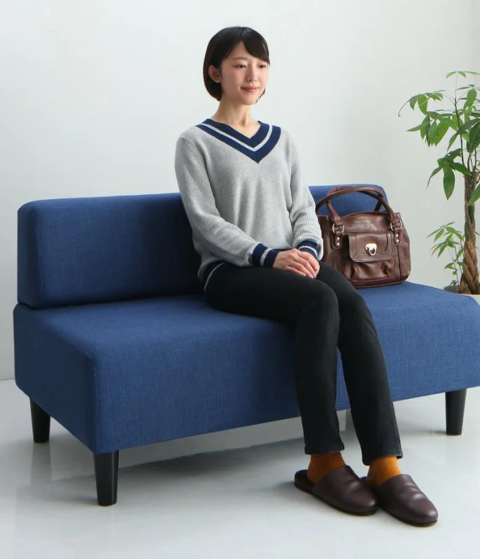 空間に合わせて色と形を選ぶカバーリング待合ロビーソファ Lily リリィ ソファ 背あり 2P