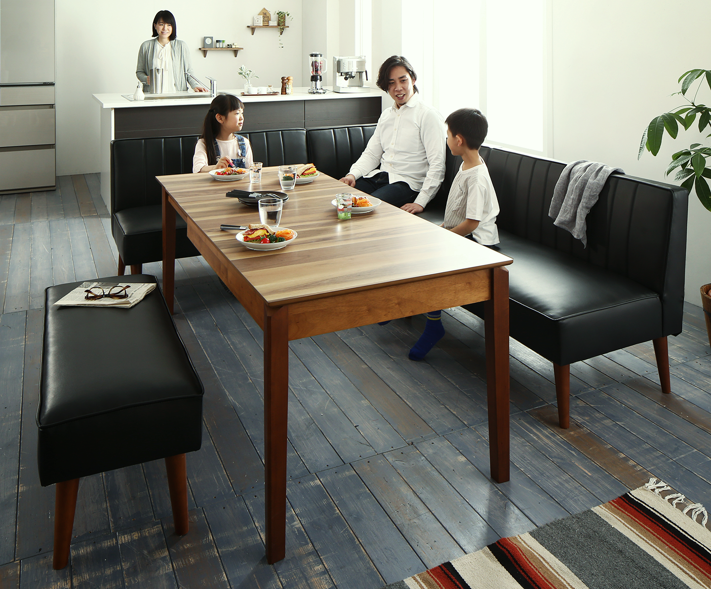 大人数でもゆったりくつろげる 大型L字リビングダイニングセット LINER ライナー 5点セット(テーブル+2Pソファ2脚+アームソファ1脚+ベンチ1脚) 右アーム W120-180